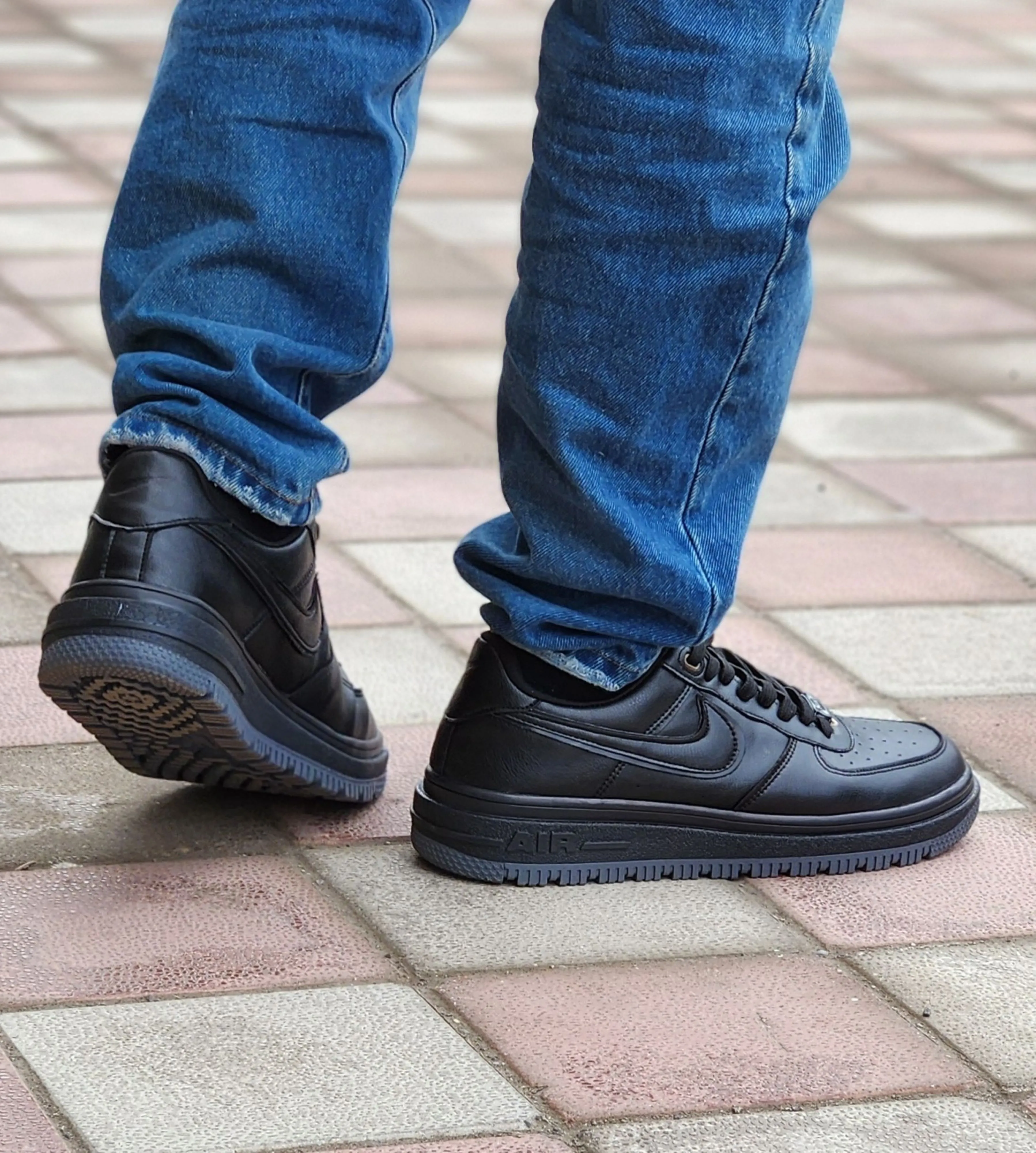 کتانی نایک ایر فورس کد 5020