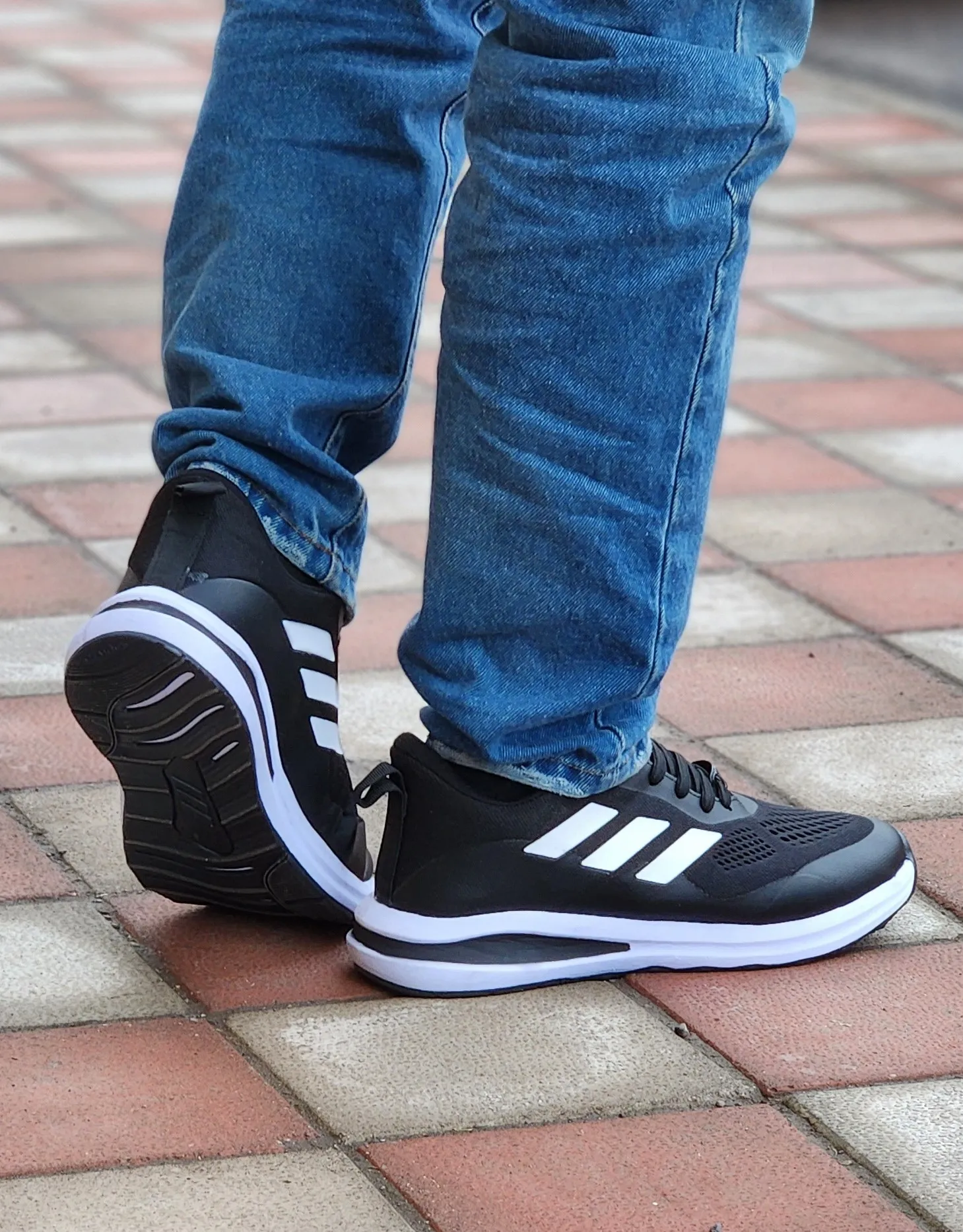 کتانی ادیداس 015 کد 5075