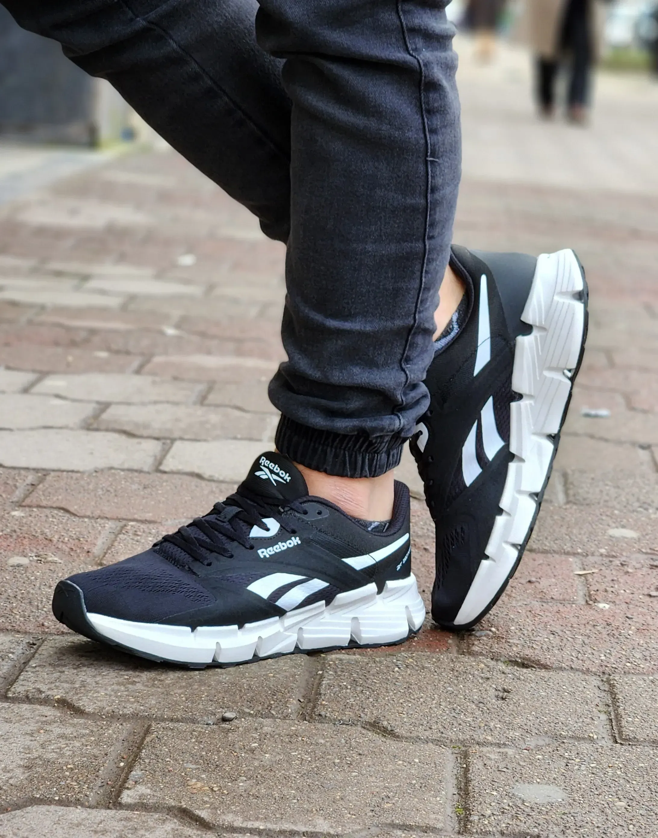 کتانی ریبوک کد 7015